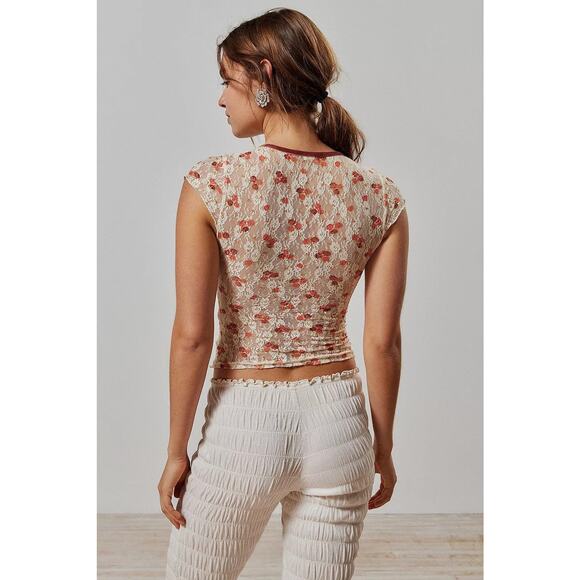 Kimchi Blue Madison Semisheer Lace Blouse - S - Picture 3 of 8